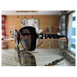 Chanel-Óculos Chanel-Preto