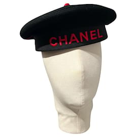 Chanel-Chapéus-Preto,Vermelho