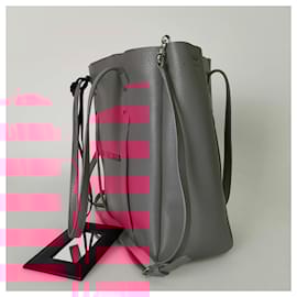 Balenciaga-Balenciaga Every day bag in fuchsia leather-Pink