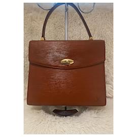 Louis Vuitton-Handbags-Caramel