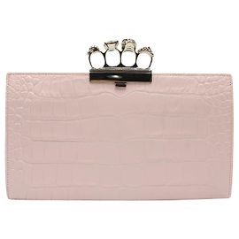 Alexander Mcqueen Clutch de couro crocodilo fosco com caveira Rosa