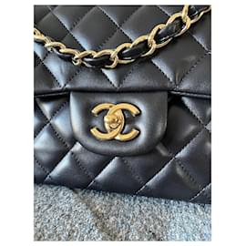 Chanel-Chanel Classic lined flap bag-Black