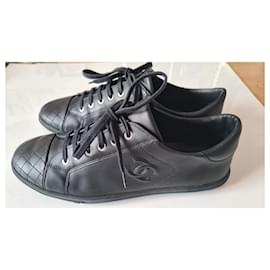 Chanel-Chanel sneakers  43Fr Excellent condition-Black