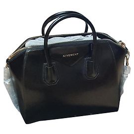 Givenchy Smooth Black Medium Antigona Black
