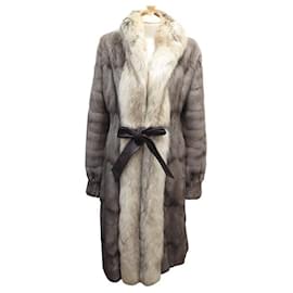 NEUF MANTEAU YVES SAINT LAURENT L 40 EN FOURRURE RENARD ARGENTE PETIT GRIS COAT Gris