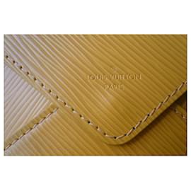 Louis Vuitton-LOUIS VUITTON Epi leather snap clutch YELLOW BE-Yellow