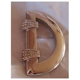 Sublime Louis Vuitton brooch Silver hardware Gold hardware Metal