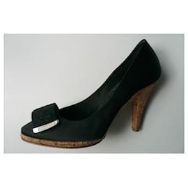 Chanel-CHANEL Black fabric pumps cork heel T37,5 EN good condition-Black