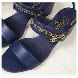 Chanel-Chanel Navy Block Heels Chain Sandals-Dark blue