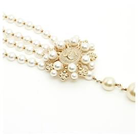Chanel-05A PEARL ROWS AND FLOWER-Doré