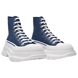 Alexander Mcqueen-Tread Slick Sneakers in Indigo Blue Leather and White Rubber Sole-Blue