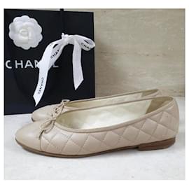 Chanel-Chanel Quilted Beige Leather Balet Flats-Beige