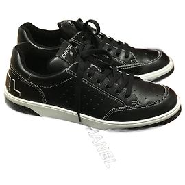 Baskets CHANEL T.UE 45 cuir de vachette Noir