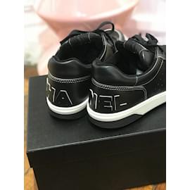 Chanel-CHANEL  Trainers T.eu 45 Leather-Black
