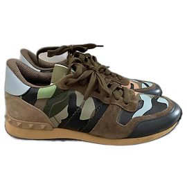 VALENTINO GARAVANI Baskets T.UE 39 cuir de vachette Kaki
