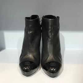 Chanel-CHANEL  Ankle boots T.eu 37.5 Leather-Black