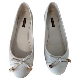 Louis Vuitton-Zapatillas de ballet-Blanco roto