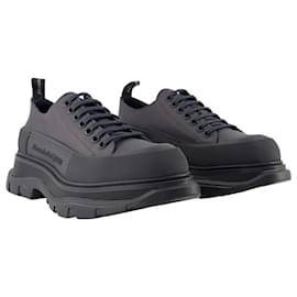Alexander Mcqueen-Oversized Sneakers - Alexander Mcqueen - White - Leather-Grey