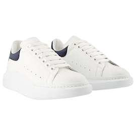 Alexander Mcqueen-Oversized Sneakers - Alexander Mcqueen - White - Leather-White