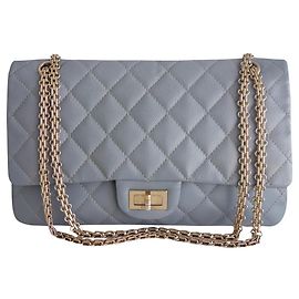 Sac Chanel 2.55 Maxi en cuir caviar gris Gris