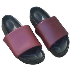 Céline CELINE Mules e tamancos T.eu 38 couro de vaca Bordeaux
