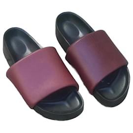 Céline CELINE  Mules & clogs T.eu 38 Leather Dark red