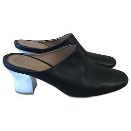 THE ROW  Mules & clogs T.eu 38 Leather Black
