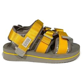 Autre Marque-SUICOKE  Sandals T.eu 37 cloth-Yellow