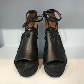 Givenchy-GIVENCHY  Sandals T.eu 40 Leather-Black
