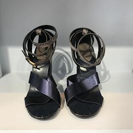 Gucci-GUCCI  Sandals T.eu 40 Exotic leathers-Navy blue