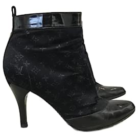 Louis Vuitton-LOUIS VUITTON Ankle boots T.EU 37 Leather-Black