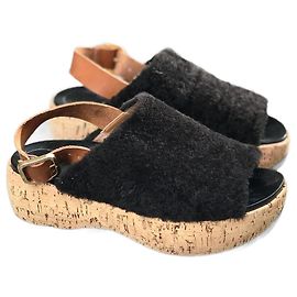 MARNI  Mules & clogs T.eu 38 Fur Black