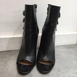 Christian Louboutin-CHRISTIAN LOUBOUTIN  Ankle boots T.eu 38 Leather-Black