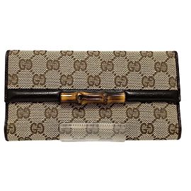 Gucci Bamboo Beige