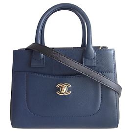 Sac Neo Executive Chanel bicolore Noir Bleu