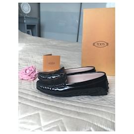 Tod's-Gommino-Black