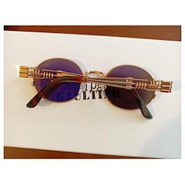 Jean Paul Gaultier-Sonnenbrillen aus der Zusammenarbeit zwischen Jean Paul Gaultier und Karim Benzema-Golden
