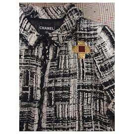 Chanel-spilla da collezione chanel-D'oro,Bordò