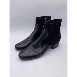 Saint Laurent-SAINT LAURENT  Ankle boots T.eu 38 Suede-Black