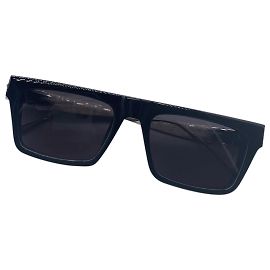 VERA WANG  Sunglasses T.  plastic Black