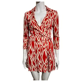 Diane Von Furstenberg DvF Celeste Strampler aus Seide Rot Creme