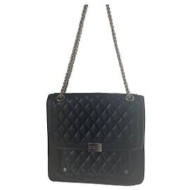 Claudie Pierlot Lederhandtasche Schwarz mit Silberkette Schwarz
