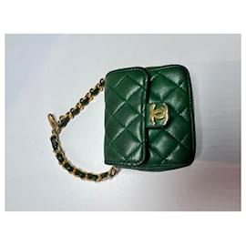 Chanel-Mikrotasche für Gürtel-Grün