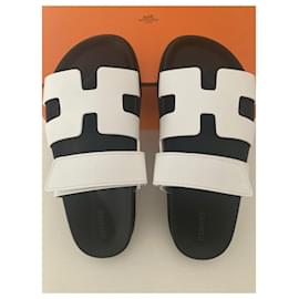 Hermès-Sandals-Black,White