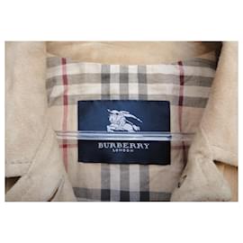 Burberry-Tamanho da jaqueta de camurça Burberry 42-Bege