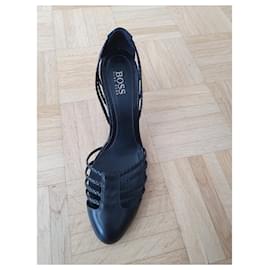 Hugo Boss-Hugo Boss zapatos de tacón de cuero / tacones negros-Negro