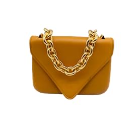 Bottega Veneta-BOTTEGA VENETA  Handbags T.  Leather-Yellow