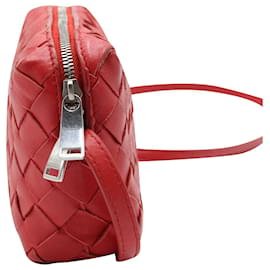 Bottega Veneta-Bottega Veneta Mini Intrecciato Umhängetasche aus karmesinrotem Leder-Rot