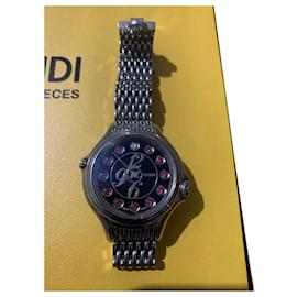Fendi-Carats fous-Paille