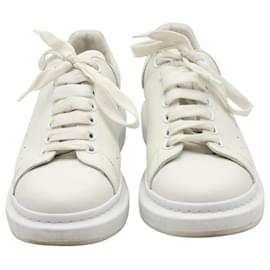 Alexander Mcqueen-Alexander Mcqueen Oversized Sneakers in White Leather-White